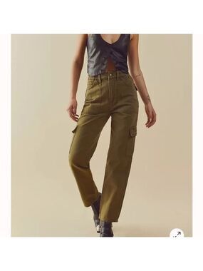 Free People Ezra High Rise Cargo Pants in Oregano Green Straight Leg Cotton
